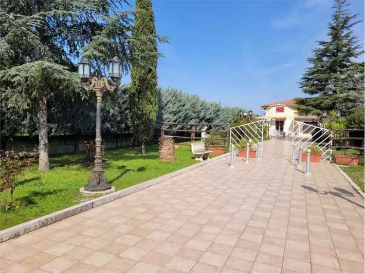 Villa in S.P. 62, Cerignola, 9 locali, 370 m², ottimo stato in vendita