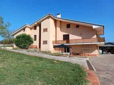 Villa in Vendita Veroli 450 mq 11 Vani