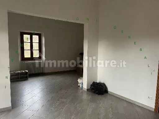 Rustico 100 m², Centro, Borgo San Lorenzo