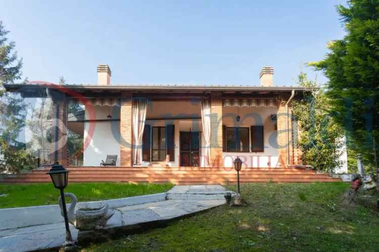 Villa singola in Via Marconi 8, Correzzana, 6 locali, 4 bagni, 550 m²