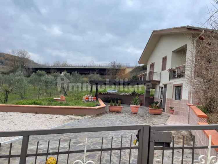 Villa unifamiliare Contrada Pescore 1, San Mango sul Calore