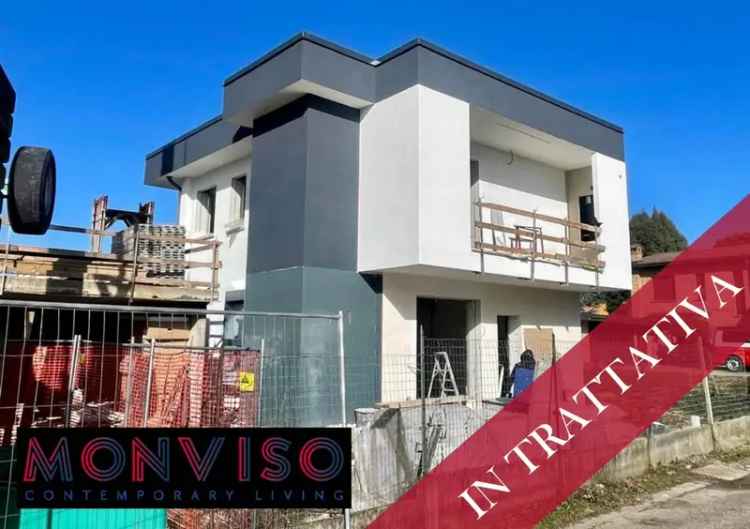 Villa in Via Monviso, Rovello Porro, 4 locali, 2 bagni, 134 m²