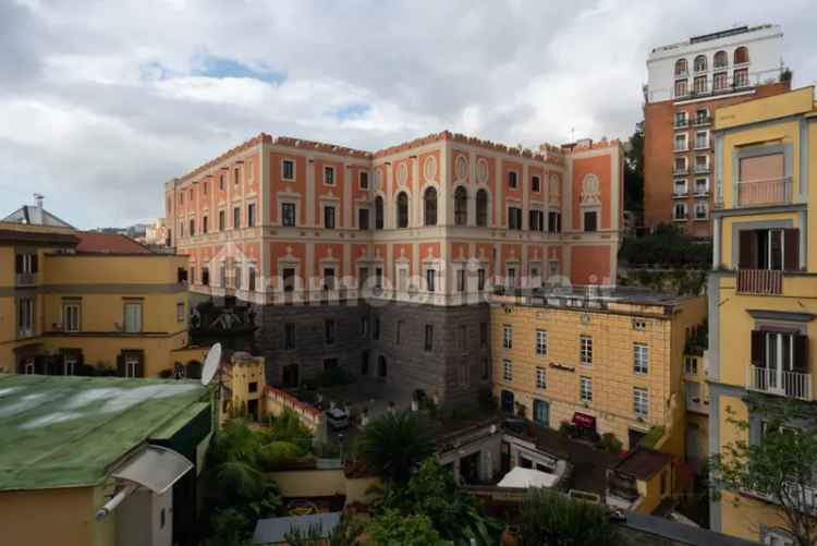 Bilocale Vicoletto Sant'Arpino, Chiaia, Napoli