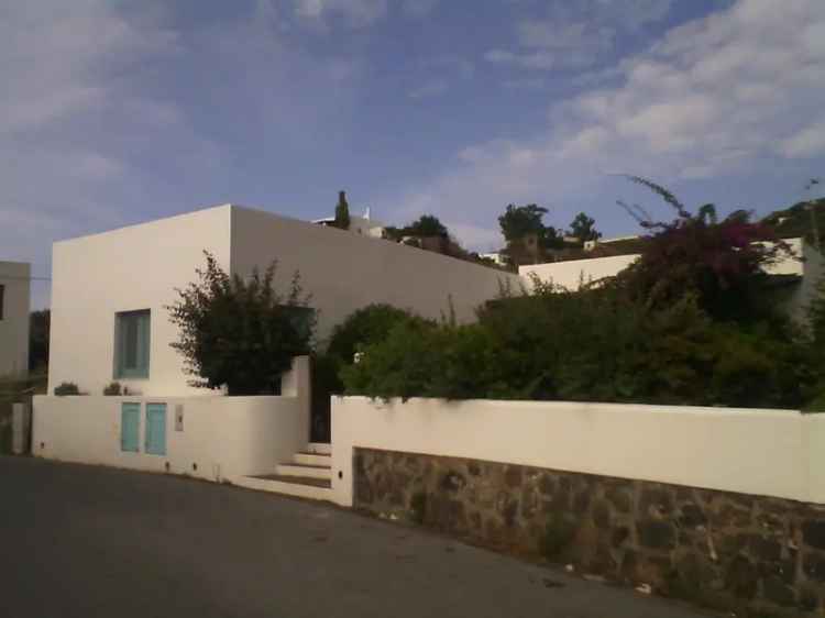 Villa in Via Umberto I Salina sn, Santa Marina Salina, 4 locali