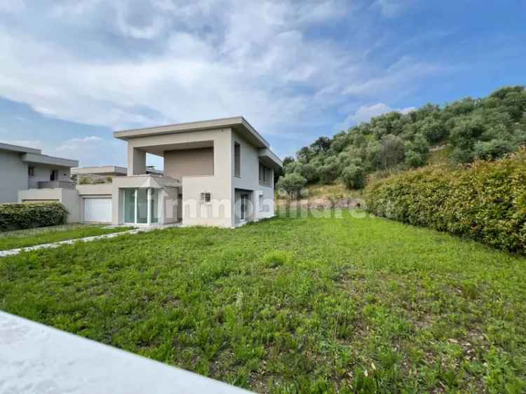 Villa unifamiliare, nuova, 285 m², Centro, Iseo