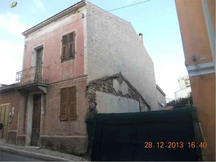 Casa indipendente all'asta via Brigata Sassari , 38, Palau