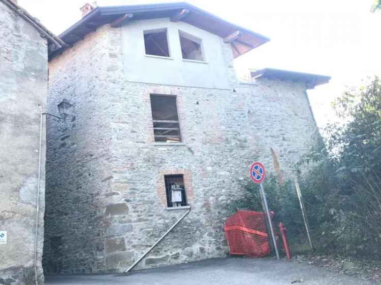 Terratetto unifamiliare via al Lago 4, Centro, Bosisio Parini