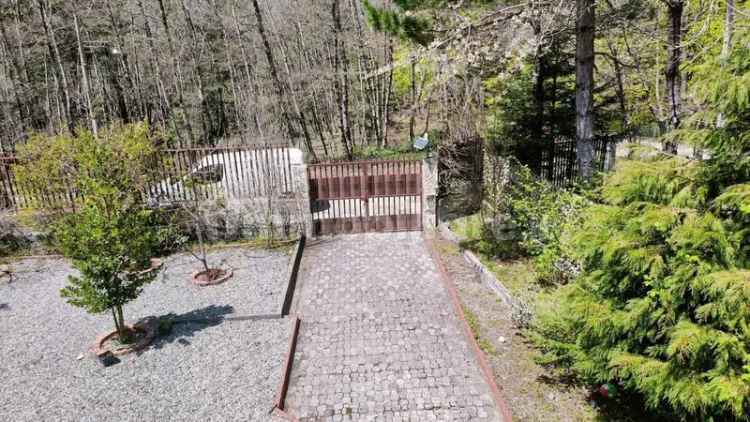 Villa unifamiliare Strada Pinema Quarti, Santo Stefano in Aspromonte