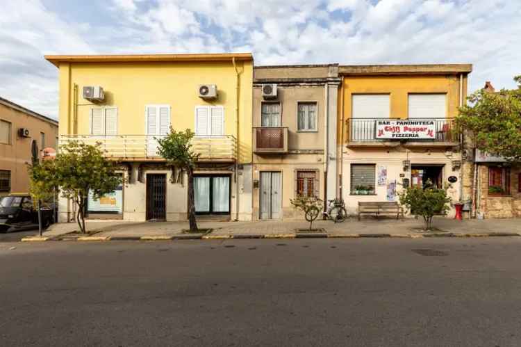 Appartamento in Piazza Fratelli Cervi 3, Villamassargia, 5 locali