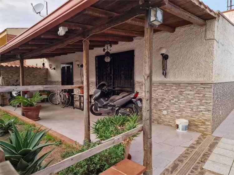 Villa in Via Iccara, Carini, 5 locali, 2 bagni, giardino privato