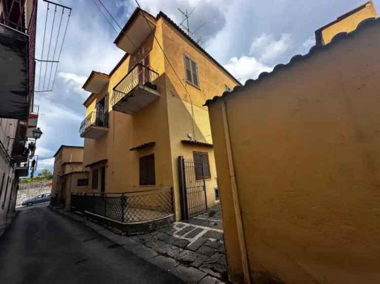 Appartamento in Via Carbone, Boscoreale, 1 bagno, posto auto, 50 m²