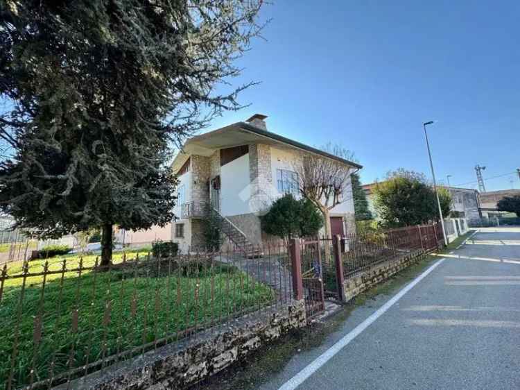 Villa unifamiliare via Kennedy 1, Centro, Crespino