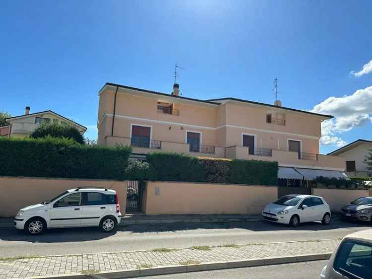 Villa plurifamiliare in Via Monte Acquaviva, 39, Pescara (PE)