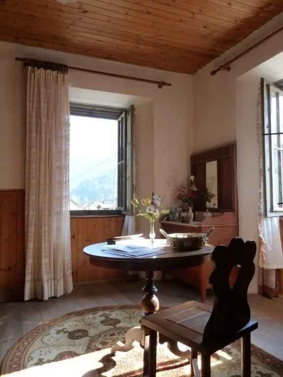 Casa Indipendente in Via Monte Rosa, 46, Bannio Anzino (VB)