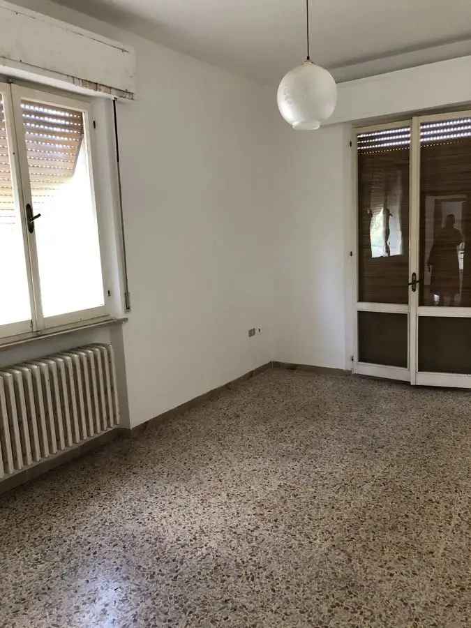 Appartamento in Via Fratelli Kennedy , 32, Pesaro (PU)