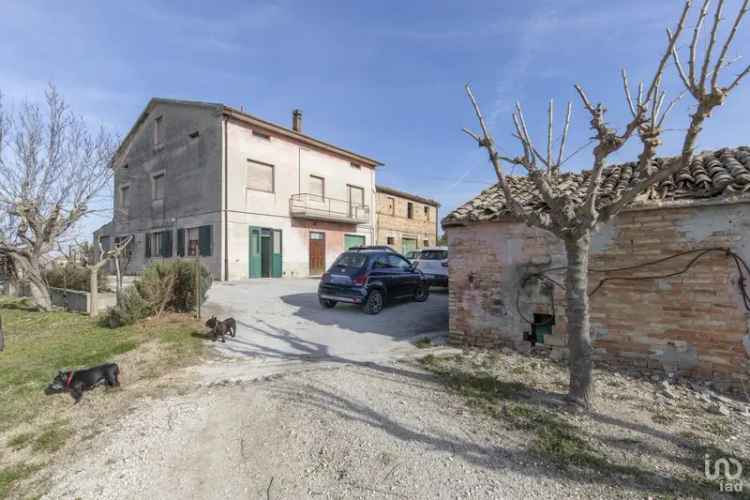 Vendita casa indipendente 10 locali di 400 m² in Filottrano (60024) - 112346 - iad