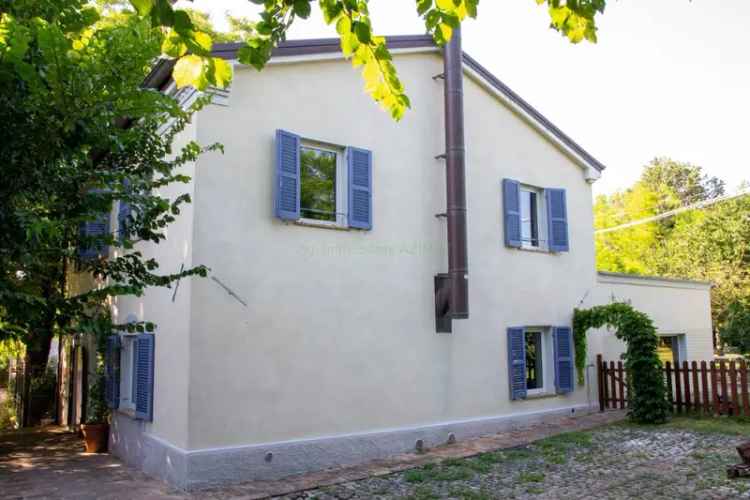 Casa colonica via Ville 3, Montefelcino