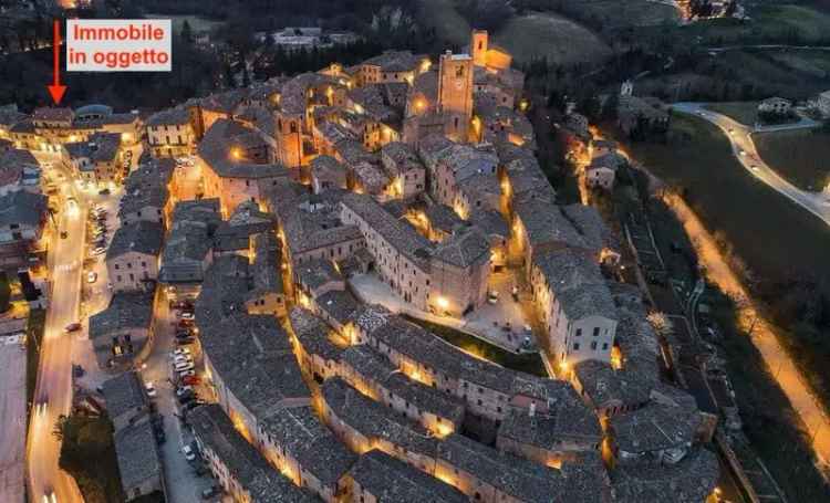 Trilocale Borgo Giuseppe Garibaldi, Centro, Sarnano