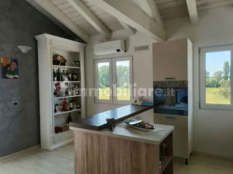 Villa unifamiliare via Adda, 64018 Tortoreto Italia, Salino, Tortoreto