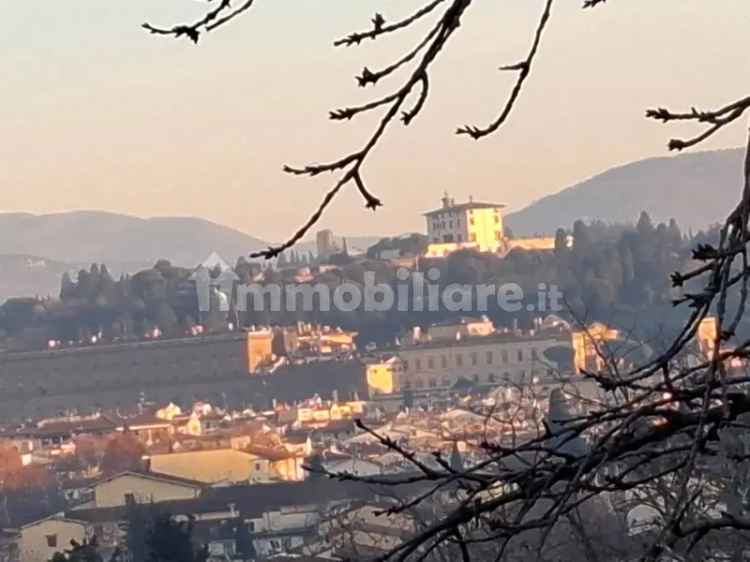 Appartamento via di Monte Oliveto, Soffiano, Firenze