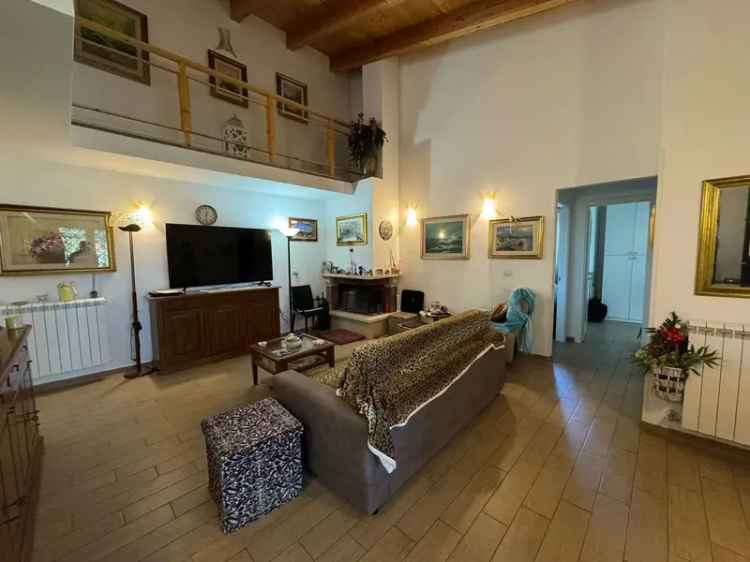 Villa trifamiliare in Via Colle Viminale, 11 B, Anzio (RM)