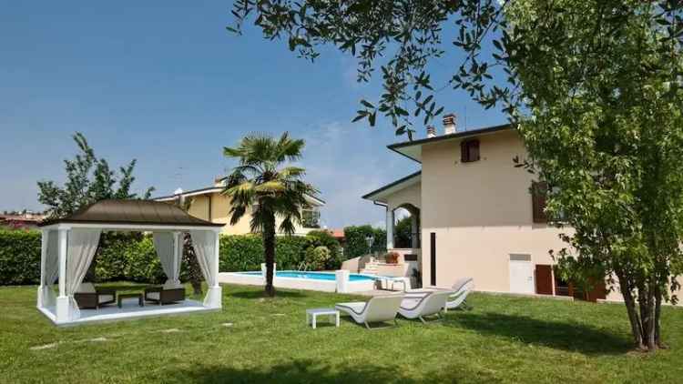 Villa in Punta grò, Sirmione, 18 locali, giardino privato, 600 m²