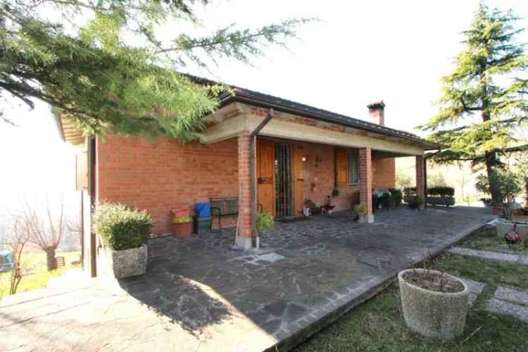 Villa in Via Volta, Valsamoggia, 7 locali, 2 bagni, giardino privato