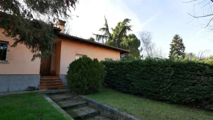 Villa in Corso Piave, Novi Ligure, 11 locali, 3 bagni, 180 m²