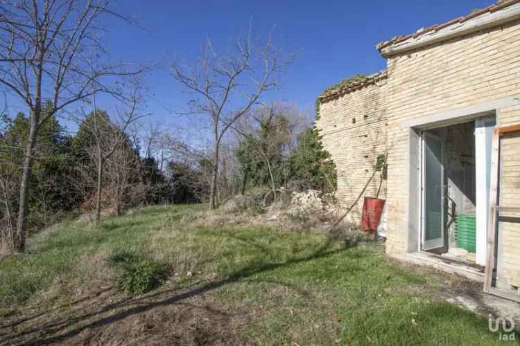 Vendita rustico 2 locali di 100 m² in Montegiorgio (63833) - 112494 - iad