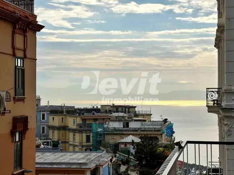 Appartamento via Gioacchino Toma, Vomero, Napoli