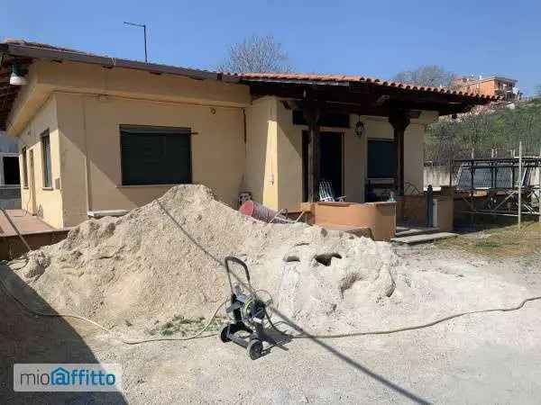 Villa In Affitto in Roma, Lazio