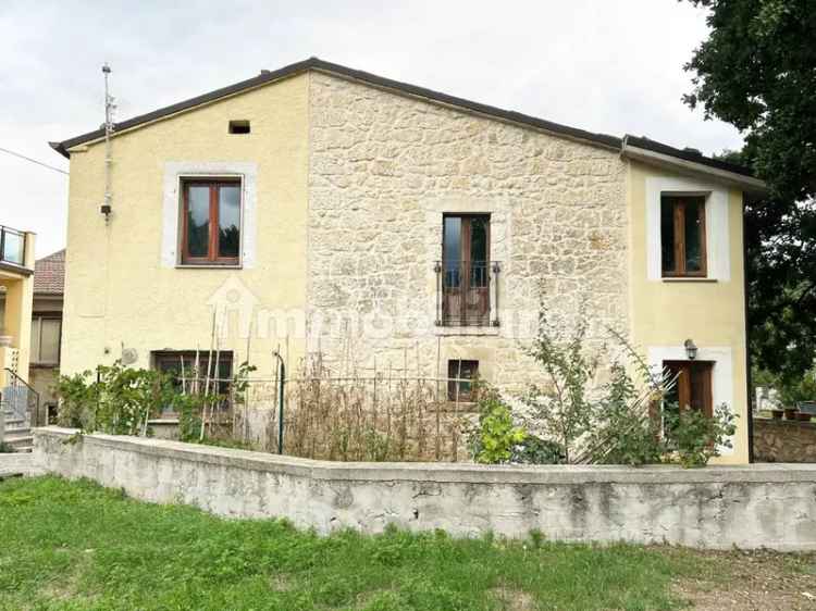 Villa unifamiliare Piano delle Castagne 166, Piano Delle Castagne, Roccamorice