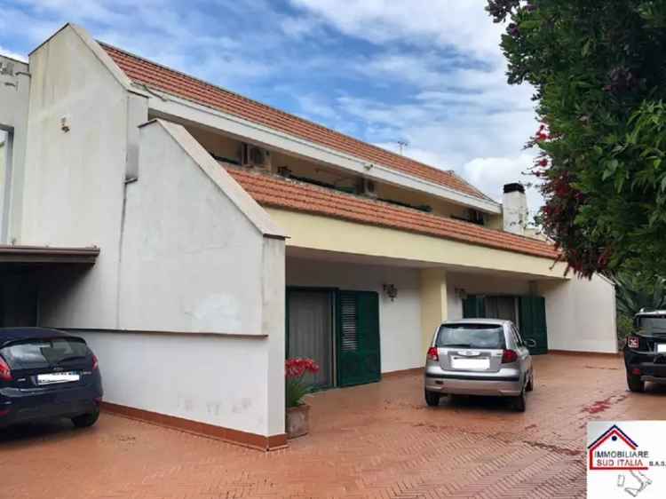 Villa in Via lago patria, Giugliano in Campania, 6 locali, 4 bagni