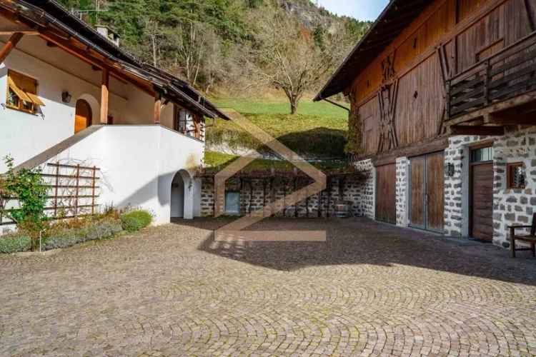 Villa unifamiliare, buono stato, 669 m², Funes