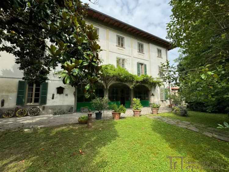 Villa unifamiliare via Garibaldi, Centro, Grumello del Monte