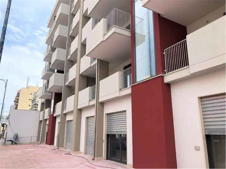 Villa a schiera in Via Imperatore Augusto, Brindisi, 5 locali, 2 bagni