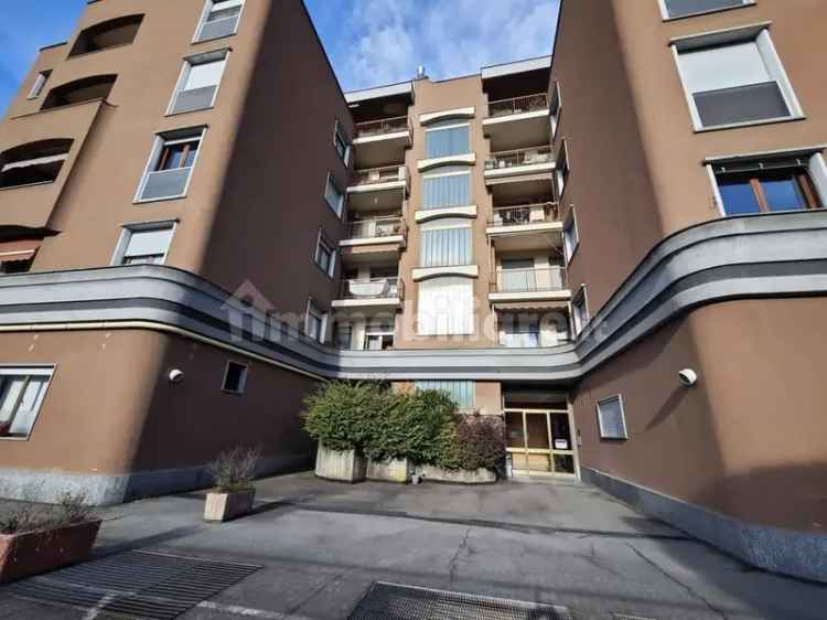 Appartamento viale Varallo 155, Centro, Borgosesia