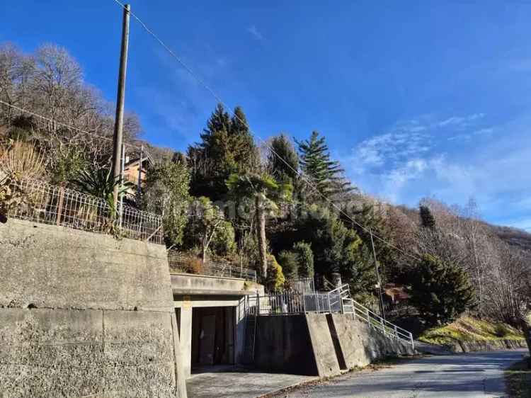 Terratetto unifamiliare Case Sparse Sopra Sacro Monte, Varallo