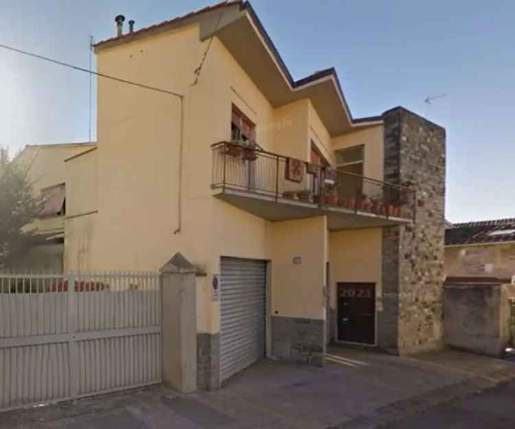 Appartamento in Via Montebello, Borgo San Lorenzo, 8 locali, 146 m²