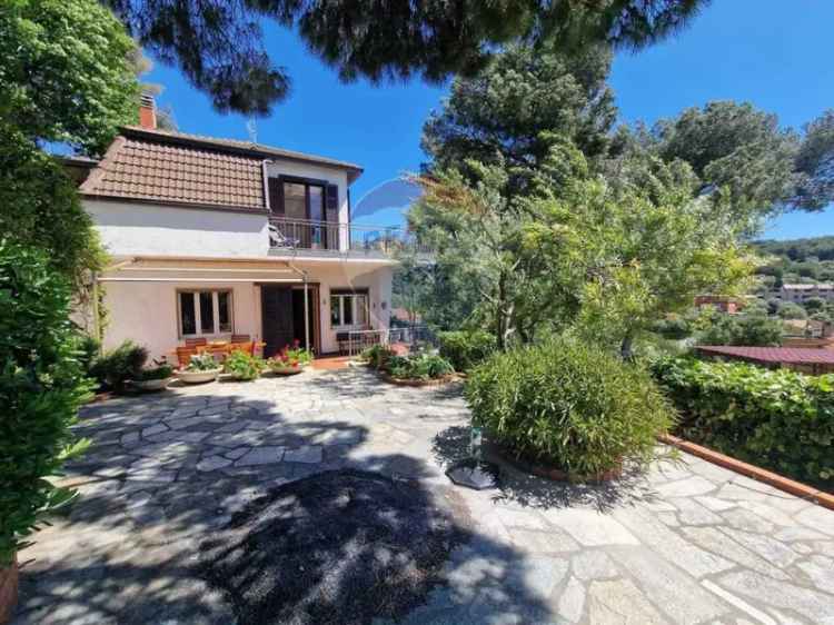 Villa in Via San Damiano, Andora, 7 locali, 2 bagni, giardino privato