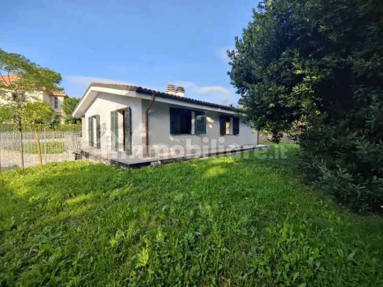 Villa unifamiliare via Regina Pacis, Piani, Torrazza, Imperia