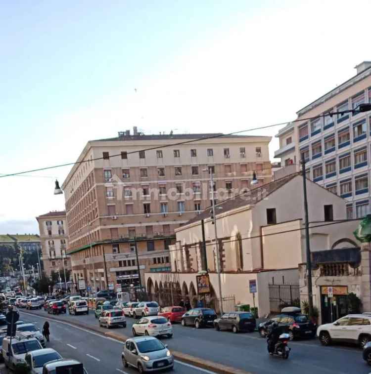 Appartamento via Medina, Porto - Municipio, Napoli