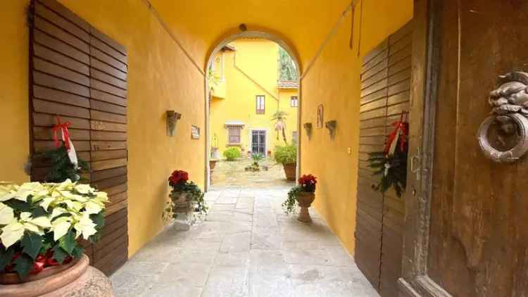 Appartamento in Via di Sant'Anna 1, Fiesole, 5 locali, 2 bagni, 160 m²