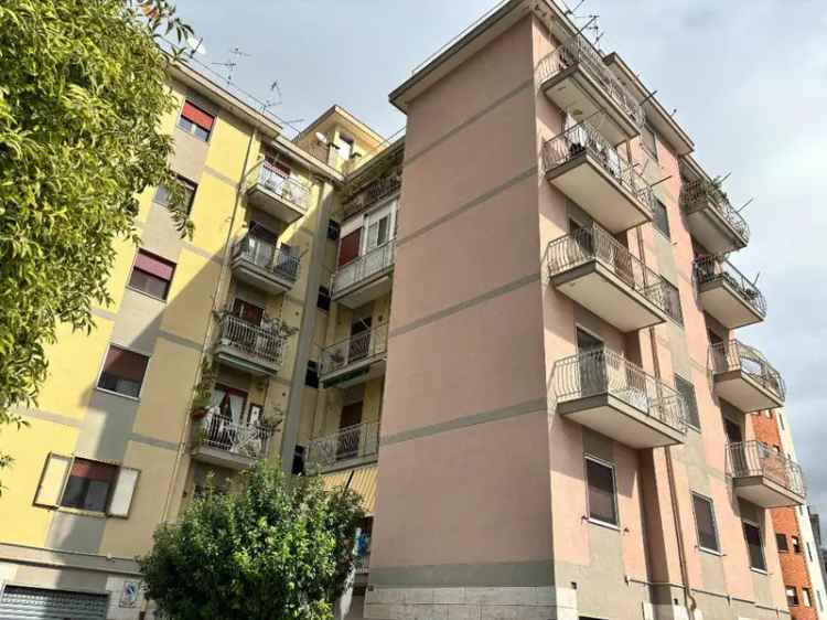 Appartamento in Via maiuri 33, Salerno, 5 locali, 2 bagni, 133 m²