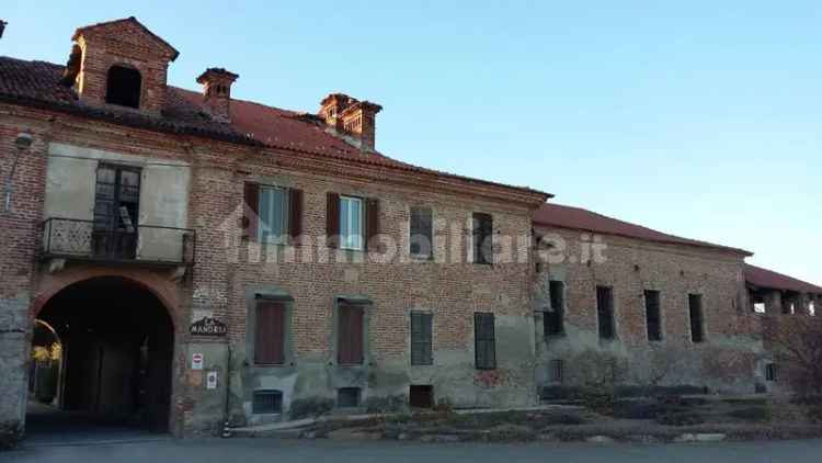 Cascina Cascina La Mandria, Santhià