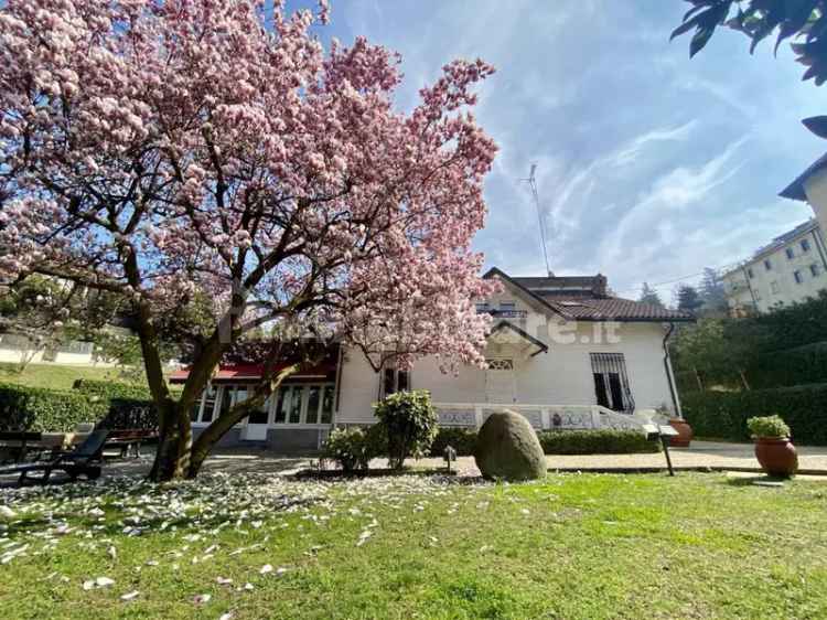 Villa unifamiliare Strada Comunale di Cavoretto, Cavoretto, Torino