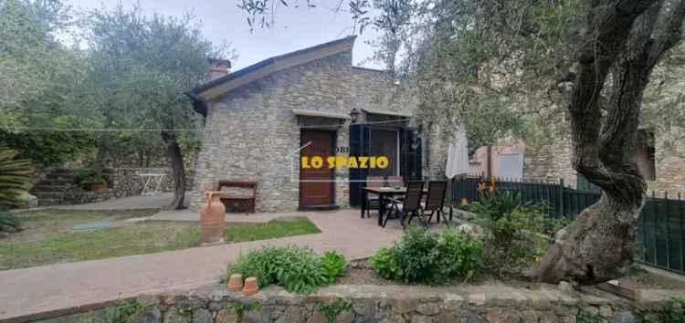 Villa in Via mezzacqua, Andora, 4 locali, 2 bagni, giardino privato