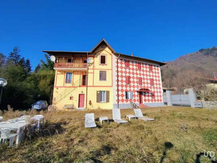 Vendita villa 17 locali di 384 m² in Cambiasca (28814) - 133136 - iad