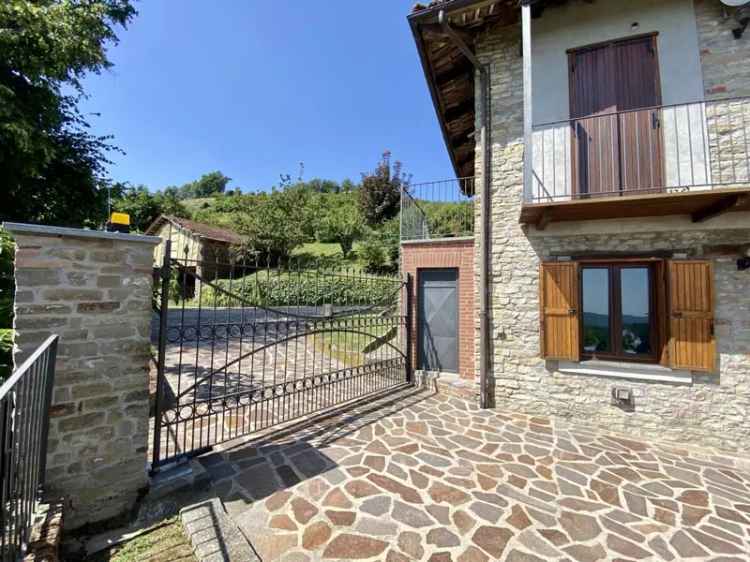 Casa colonica corso Langhe 35/a, Corso Langhe, Moretta, Corso Cortemilia, Alba