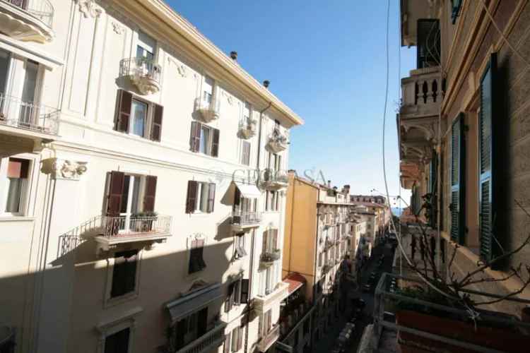 Quadrilocale Scalinata San Giorgio 3, Centro Storico, La Spezia